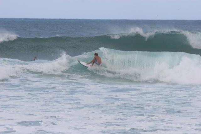 2007 Hawaii Vacation  0778 North Shore Surfing